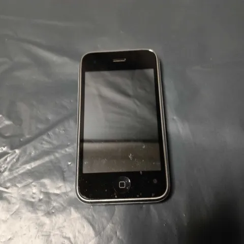 APPLE IPHONE 16GB – WHITE 