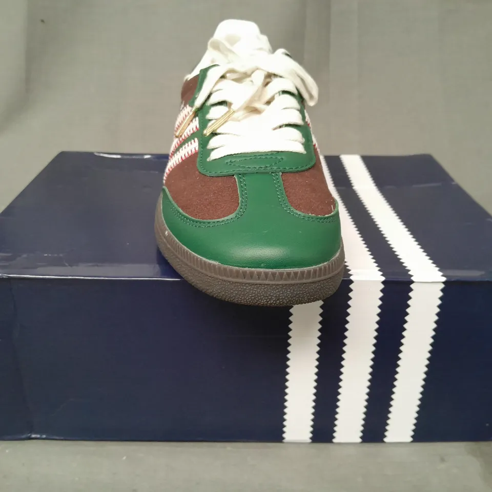 BOXED PAIR OF ADIDAS SAMBA OG SHOES IN BROWN/GREEN UK SIZE 9