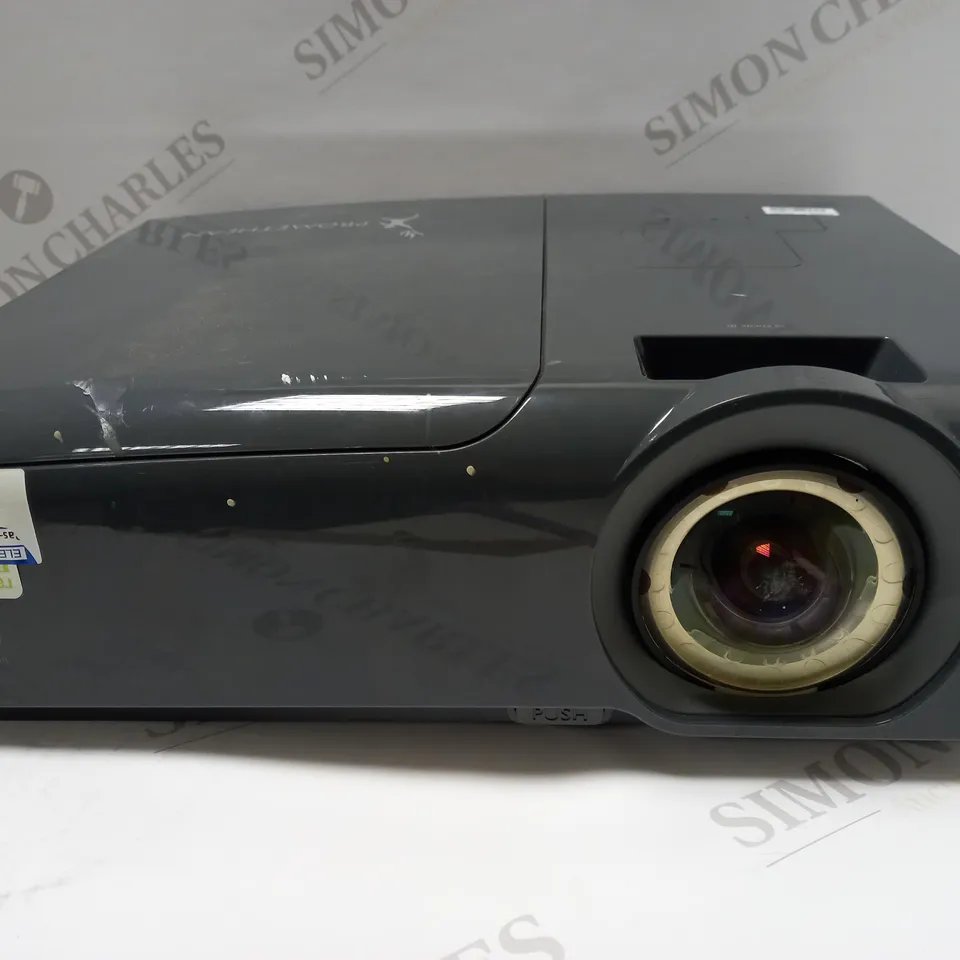 PROMETHEAN PRM-25 SHORT-THROW DLP PROJECTOR