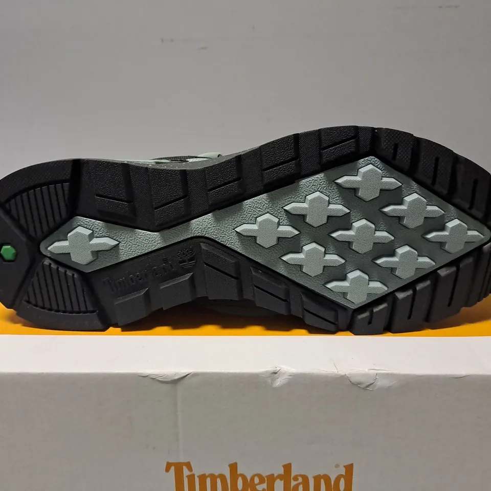 BOXED TIMBERLAND SPRINT TREKKER MID LC WATERPROOF BLACK MESH TRAINERS - UK 9 