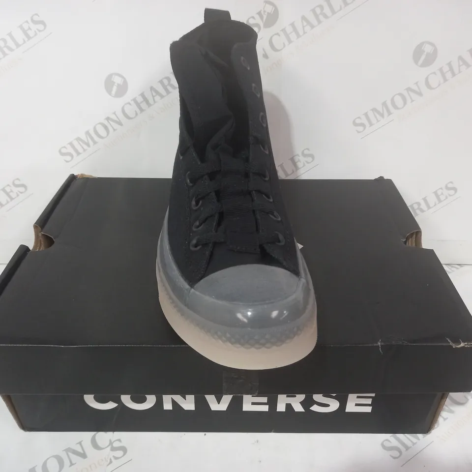 BOXED PAIR OF CONVERSE ALL STAR SHOES IN BLACK UK SIZE 10