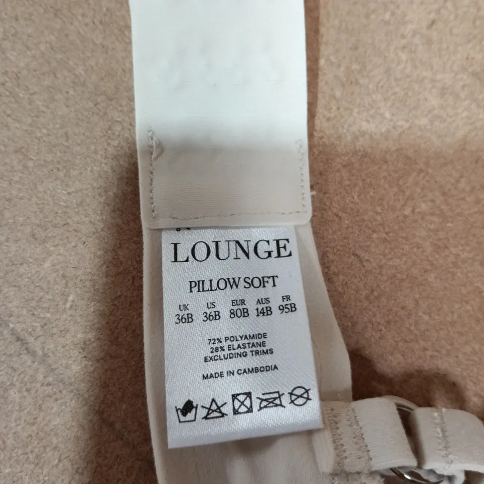 LOUNGE PILLOW SOFT BRA – UK 36B, WHITE