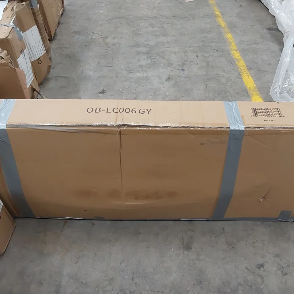 BOXED SET OF 2 SUNLOUNGERS IN GREY (1 BOX)