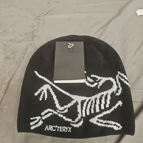 ARC'TERYX BEANIE HAT – BLACK WITH SKELETON LOGO