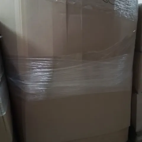 PALLET CONTAINING A LARGE QUANTITY OF HOSES