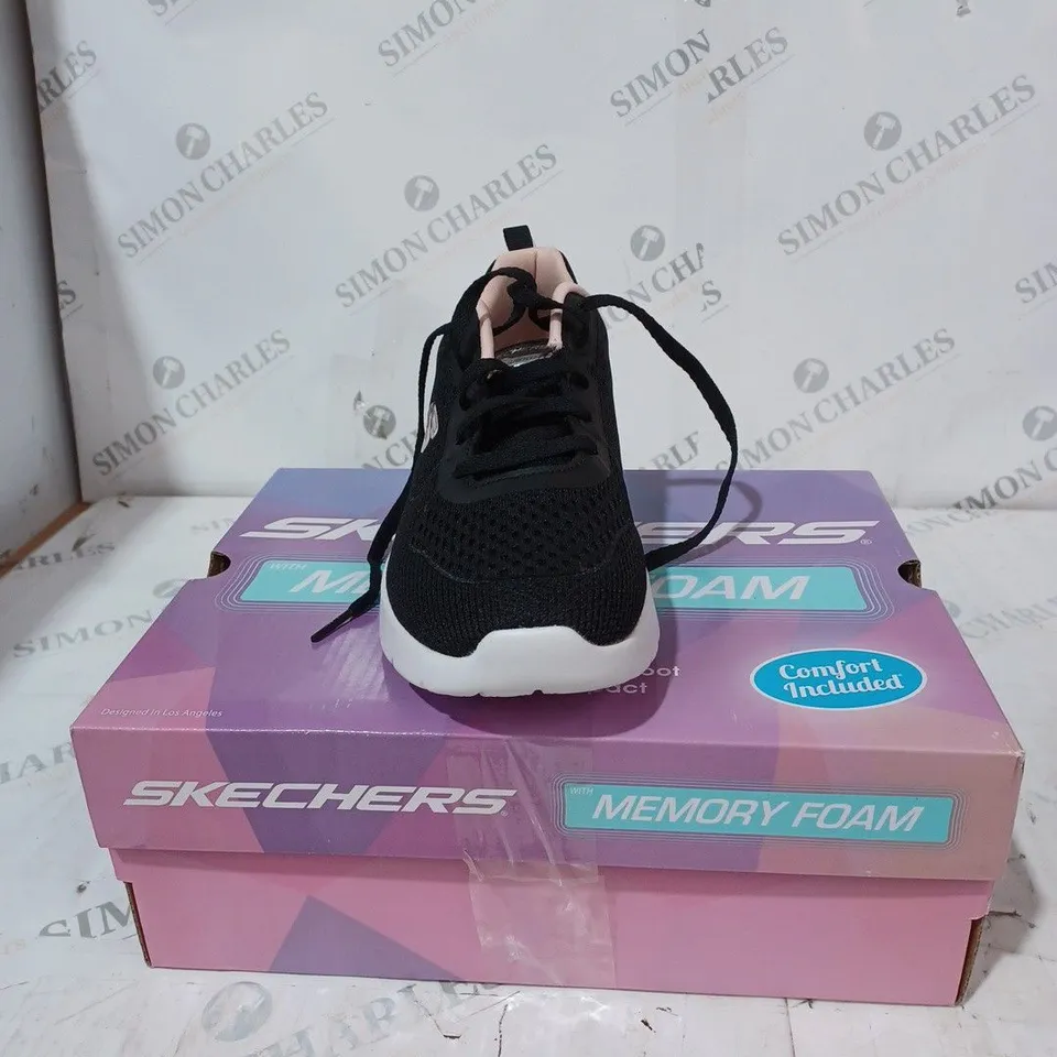 BOXED BLACK SKETCHERS TRAINING SHOES SIZE 7