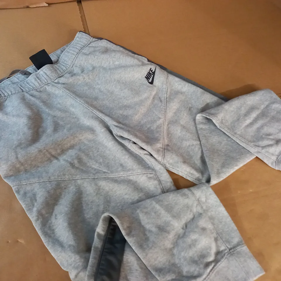 NIKE GREY JOGGERS - XL 158-170CM