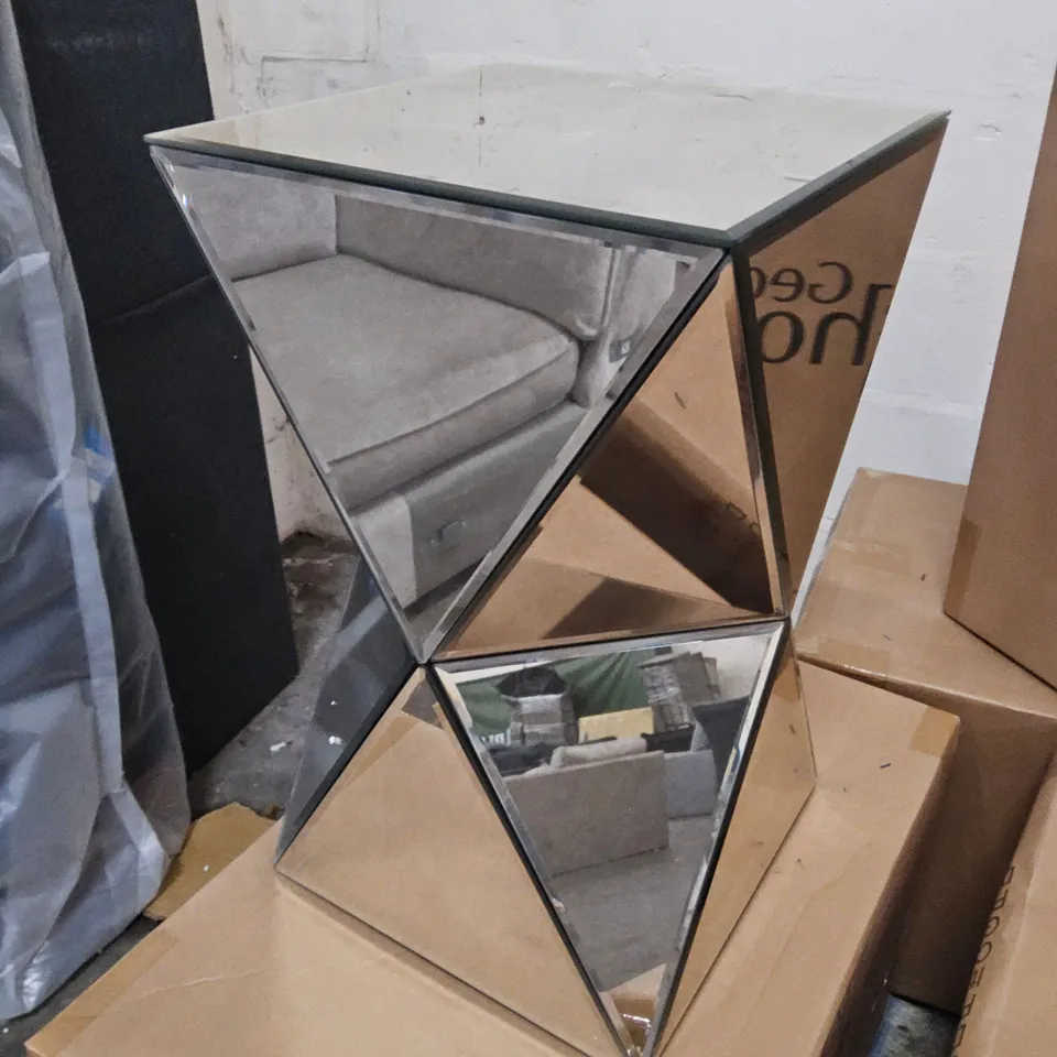 DESIGNER MIRRORED LAMP TABLE