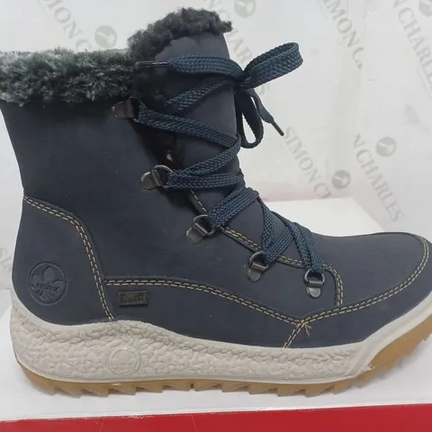 BOXED PAIR OF RIEKER WARM HIKING BOOTS IN NAVY - SIZE 40