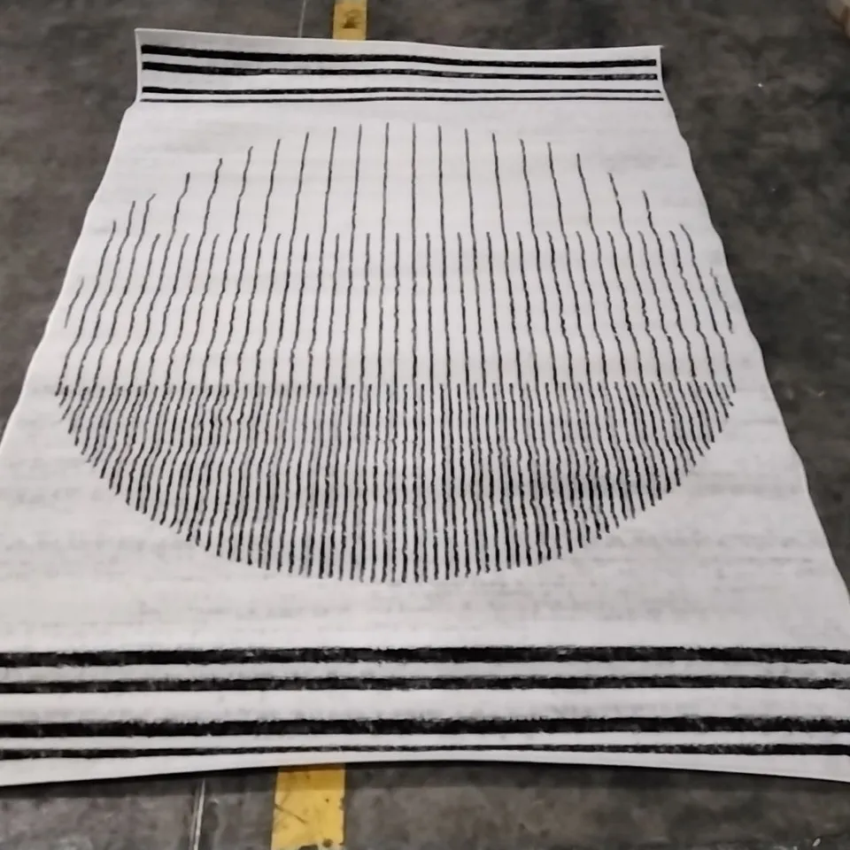 CORRUM BLACK/OFF-WHITE RUG APPROXIMATELY 210X150CM 