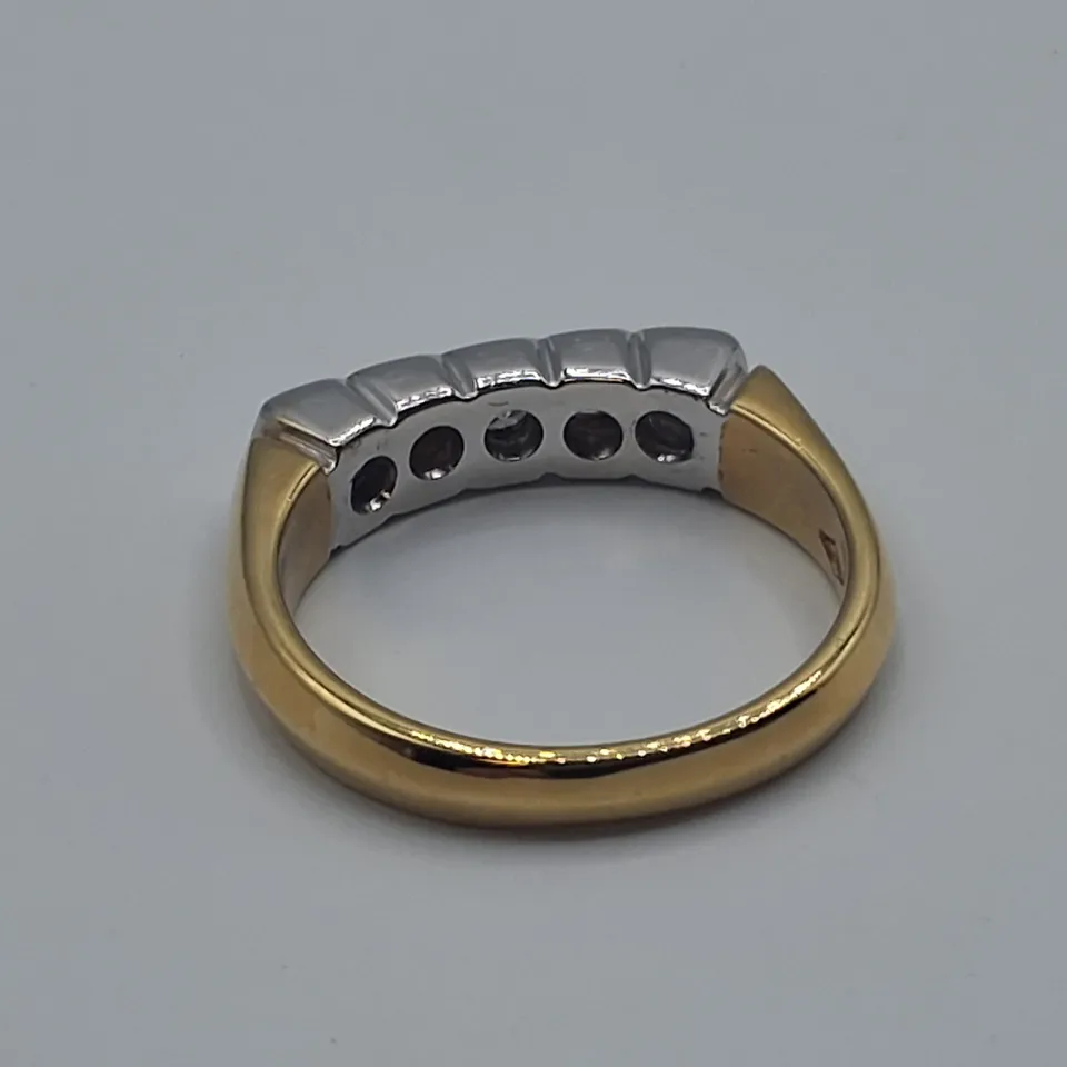 18CT GOLD FIVE STONE HALF ETERNITY RING RUB OVER SET WITH NATURAL DIAMONDS 