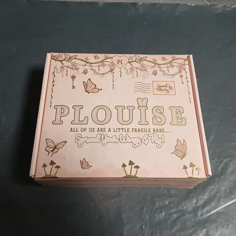 P LOUISE GIFT BOX