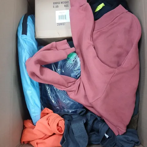 BOX OF APPROXIMATELY 15 ASSORTED ITEMS TO INCLUDE CLOTHES ETC.
