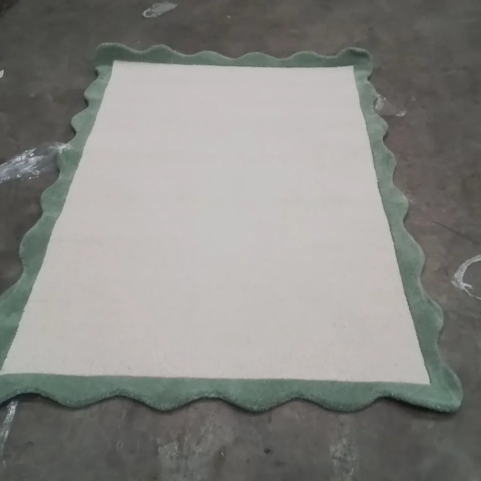 QUALITY DESIGNER AREA RUG - APPROXIMATELY 180X130CM