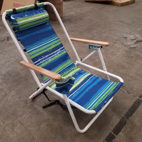 BOXED FOLDOUT LOUNGER