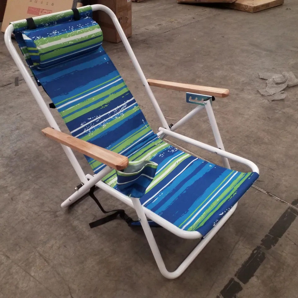 BOXED FOLDOUT LOUNGER