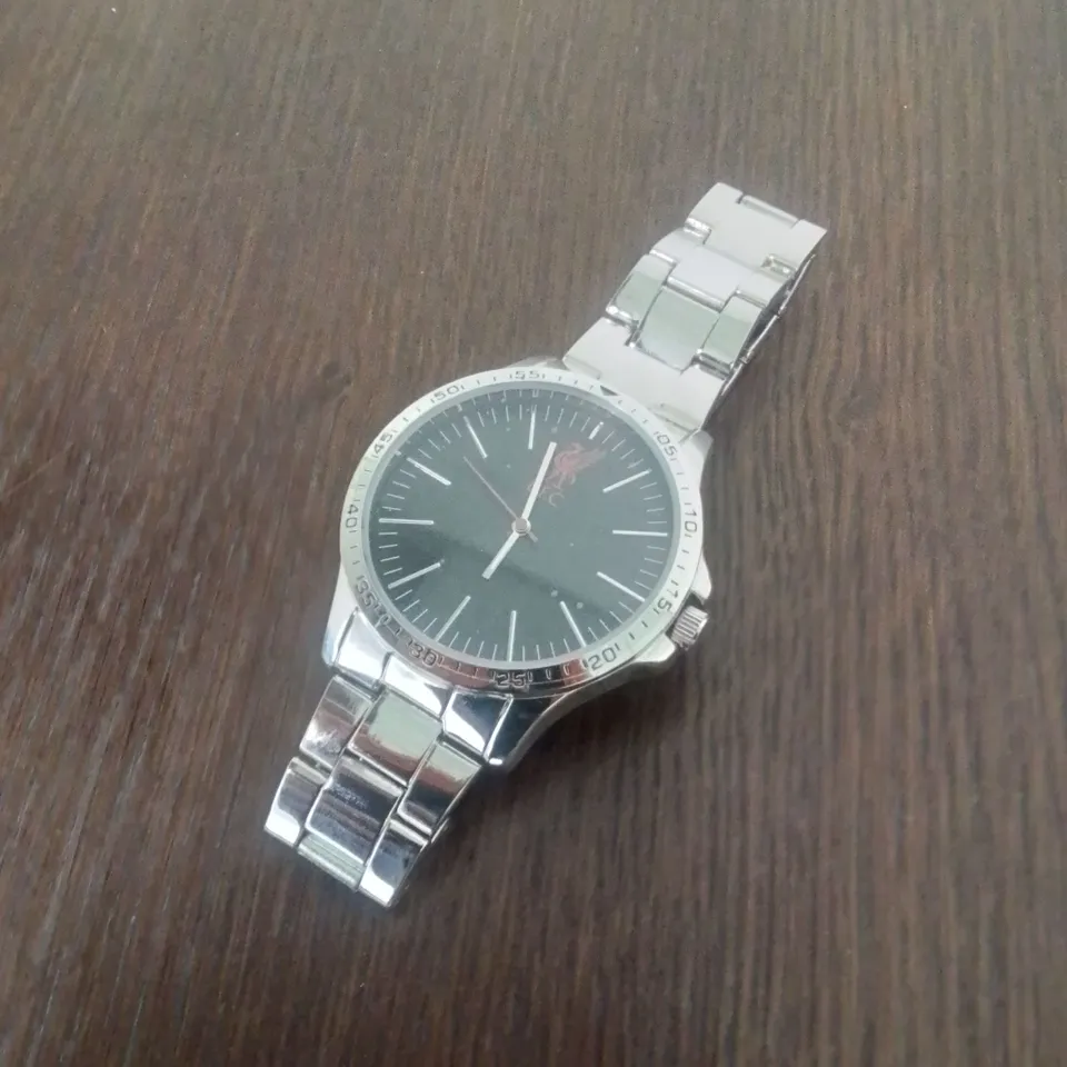 BOXED LIVERPOOL FC SILVER LIVERPOOL QUARTZ WATCH