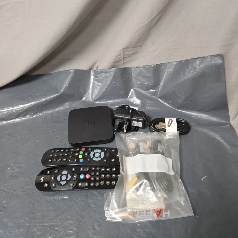 APPROXIMATELY 20 ASSORTED ITEMS TO INCLUDE REMOTE CONTROLS, SKY HUB, CABLES, POWER SUPPLIES ETC