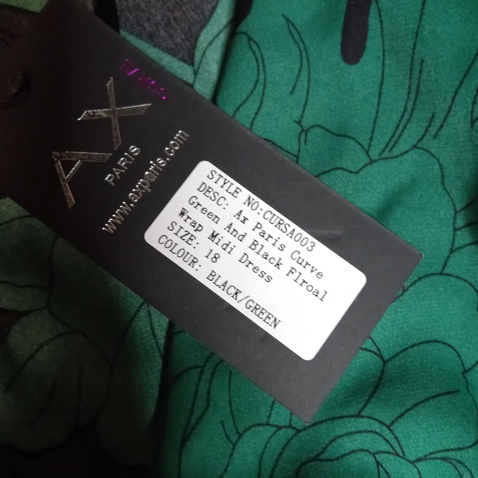 AX PARIS CURVE GREEN/BLACK FLORAL - SIZE 18