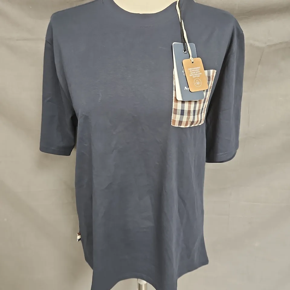 AQUASCUTUM CLUB CHECK POCKET TSHIRT IN NAVY SIZE L