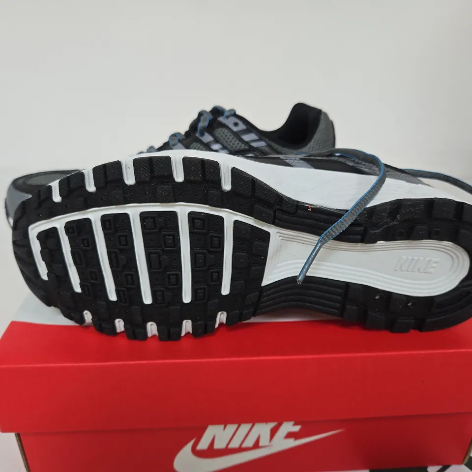NIKE P6000 SIZE 4.5Y