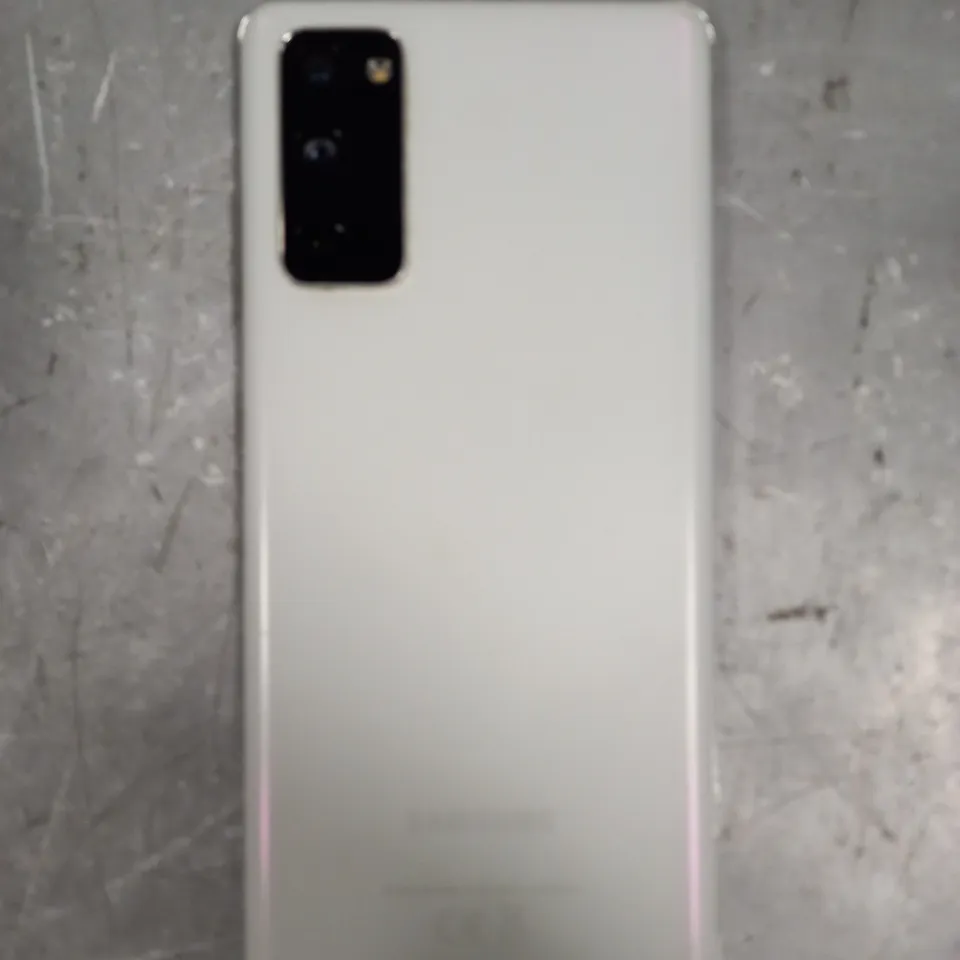 SAMSUNG GALAXY S20 SMARTPHONE 