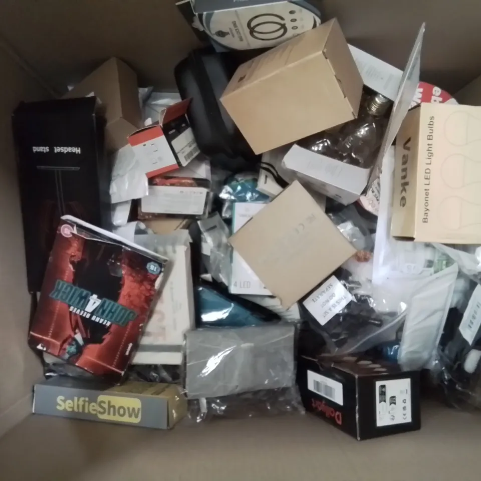 BOX CONTAINING LARGE AMOUNT OF MIXED BOXED ELECTRICAL ITEMS PHONE ACCESSORIES LIGHTING ETC.