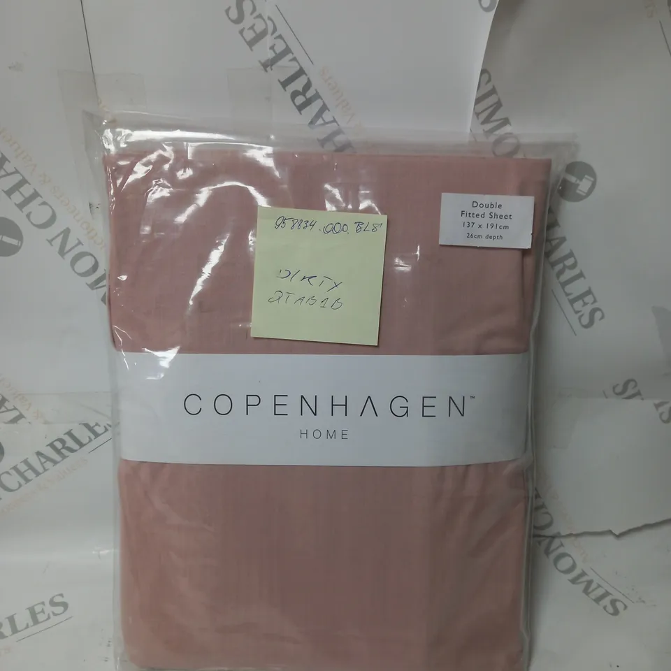 SEALED COPENHAGEN HOME DOUBLE FITTED SHEET IN WASHED PINK