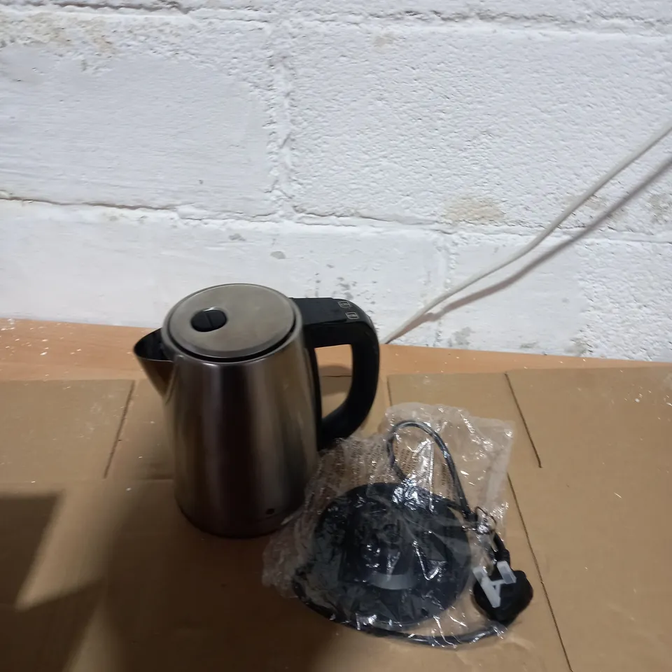 COOK'S ESSENTIALS MULTI TEMPERATURE 1.7L KETTLE