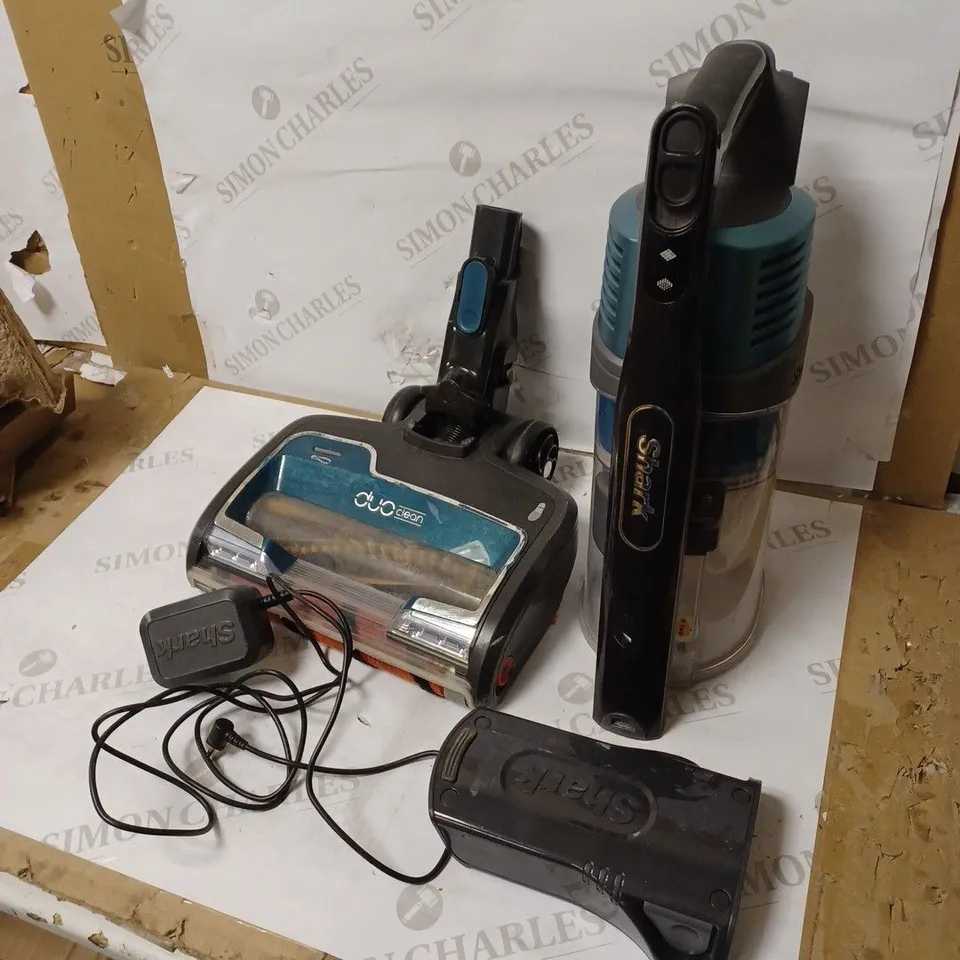 SHARK CORDLESS STICK VACUUM CLEANER