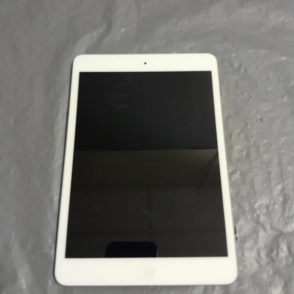 UNBOXED APPLE IPAD MINI IN WHITE - A1432