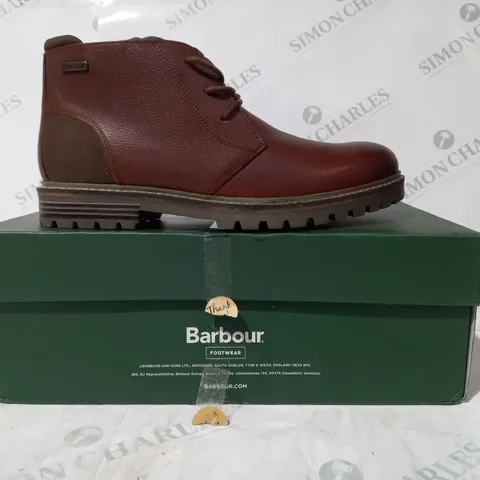 BOXED PAIR OF BARBOUR PEBBLE LACE UP SHOES IN BROWN UK SIZE 8