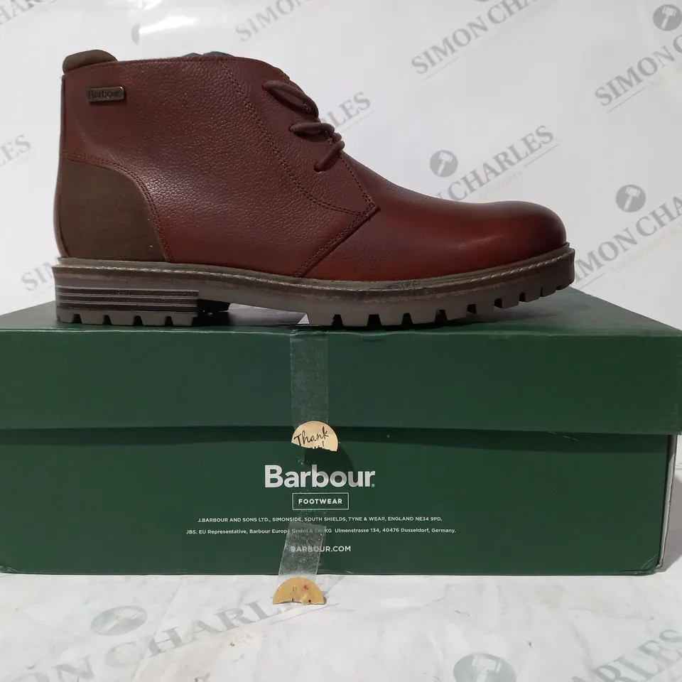 BOXED PAIR OF BARBOUR PEBBLE LACE UP SHOES IN BROWN UK SIZE 8