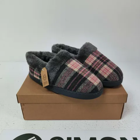 JO & JOE HERITAGE PEBBLE SLIPPERS – UK 4