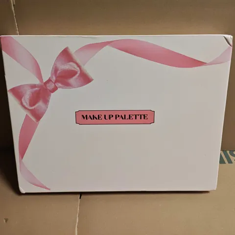 BOXED MAKE UP PALETTE