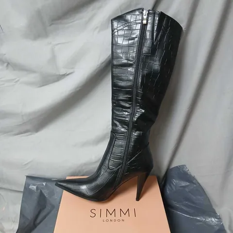 SIMMI LONDON STAPLETON-1 BLACK CROC-EFFECT WESTERN BOOTS – UK 6
