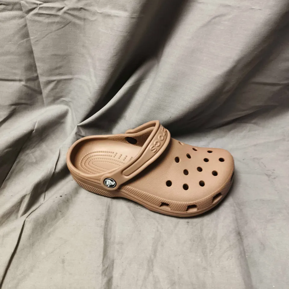 CROCS CLASSIC CLOGS – BEIGE, KIDS SIZE J2 