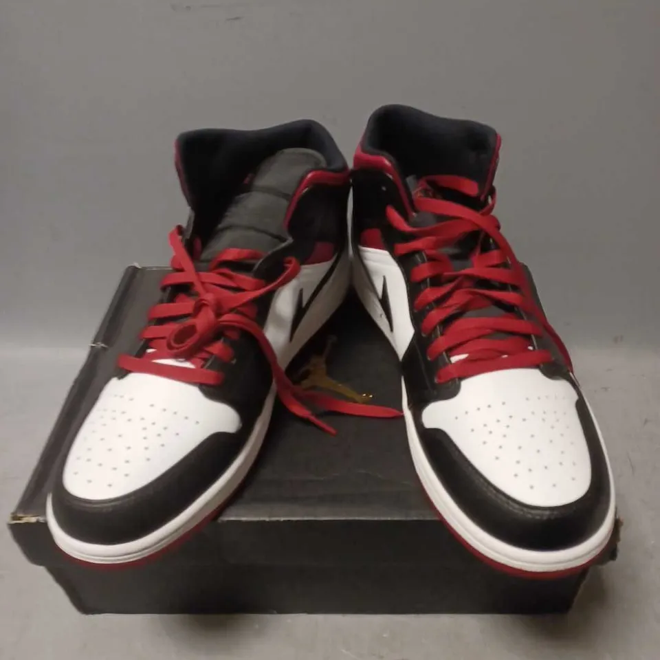 BOXED PAIR OF NIKE AIR JORDAN 1 MID TRAINERS - 10