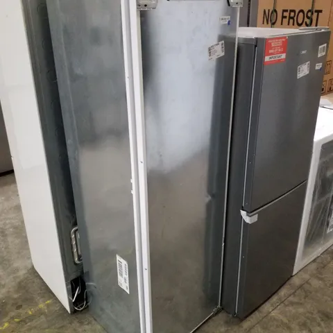 BOSCH SERIE 6 BUILT-IN FREEZER WITH NOFROST