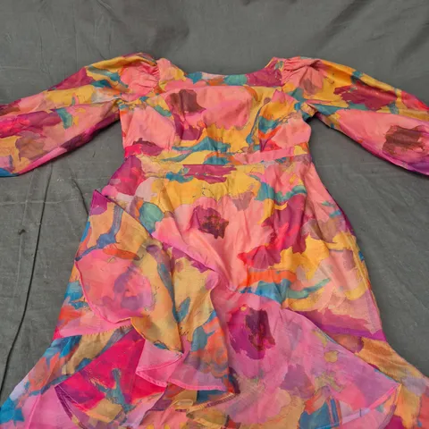 COAST PETITE TIERED HEM DRESS - SIZE 8 