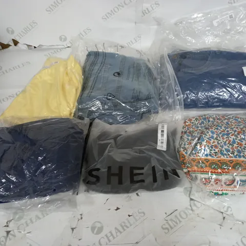BOX OF APPROXIMATELY 18 ASSORTED ITEMS TO INCLUDE - DRESSES , JUMPERS , AND T-SHIRTS ETC