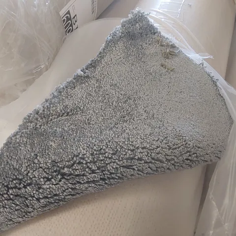 ROLL OF QUALITY ULTIMATE IMPRESSIONS ELEGANCE CARPET - APPROXIMATELY 2 x 5m
