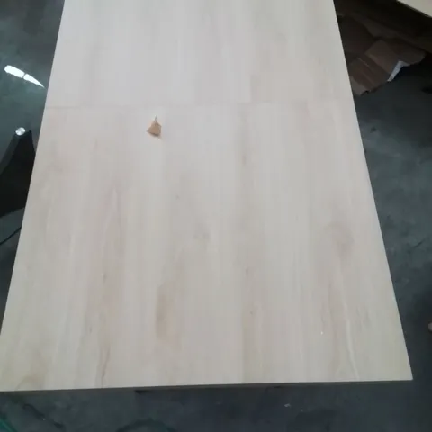 OAK WOOD DINING TABLE