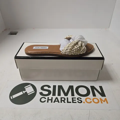 BOXED PAIR OF STEVE MADDEN DIPSY CREAM SANDALS - SIZE 37