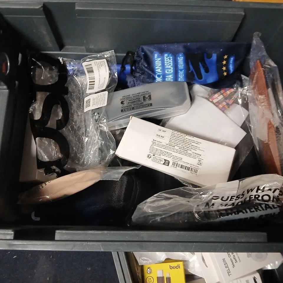 LOT OF APPROXIMATELY 20 ASSORTED PAIRS OF GLASSES TO INCLUDE BOLLE SAFETY AND ODDBALLS