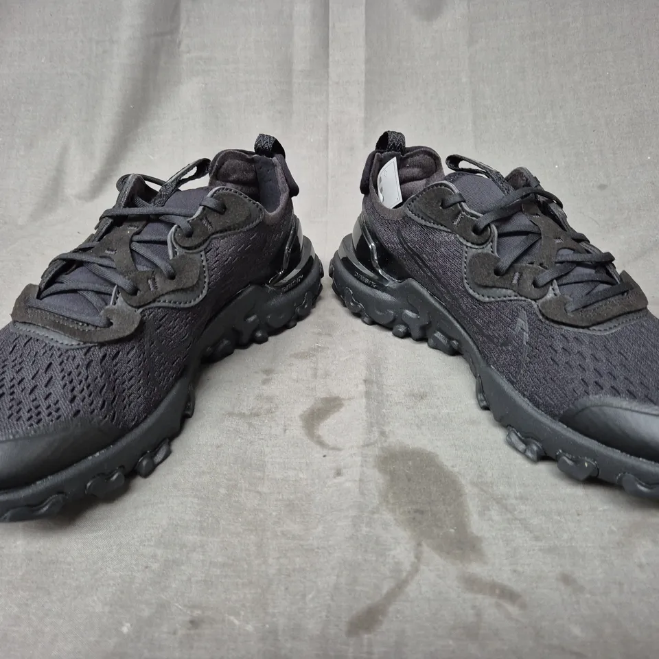 BOXED PAIR OF NIKE REACT SHOES IN BLACK UK SIZE 6