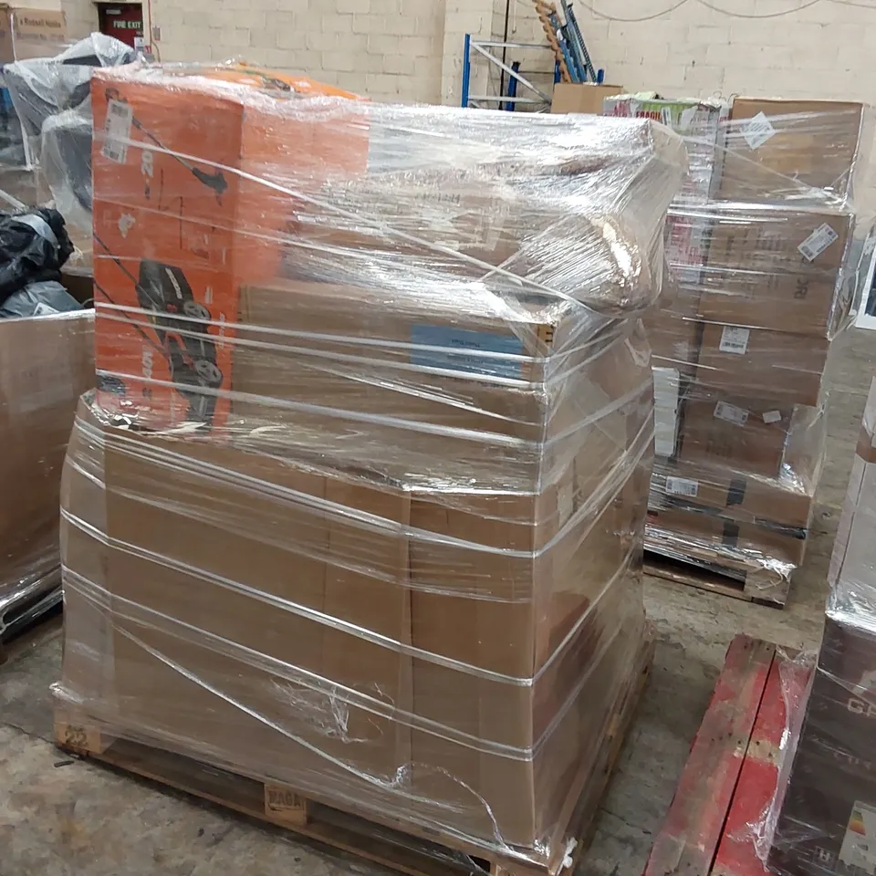 PALLET OF APPROXIMATELY 31 UNPROCESSED RAW RETURN HOUSEHOLD AND ELECTRICAL GOODS TO INCLUDE;