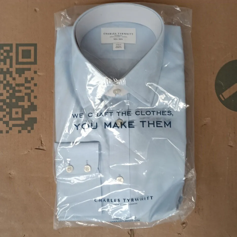 BAGGED CHARLES TYRWHITT SLIM FIT SHIRT IN BLUE SIZE 16/33"
