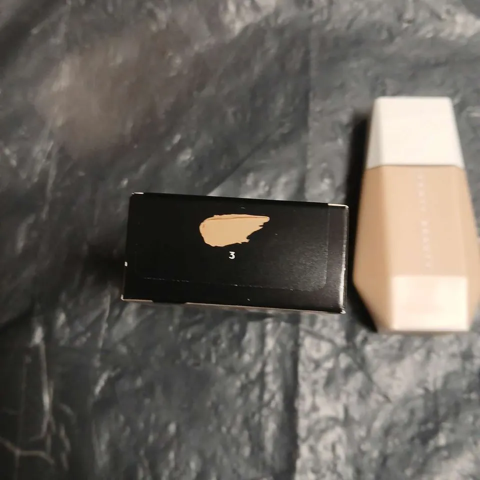 FENTY BEAUTY EAZE DROP BLURRING SKIN TINT IN SHADE 3 – 32ML, BOXED