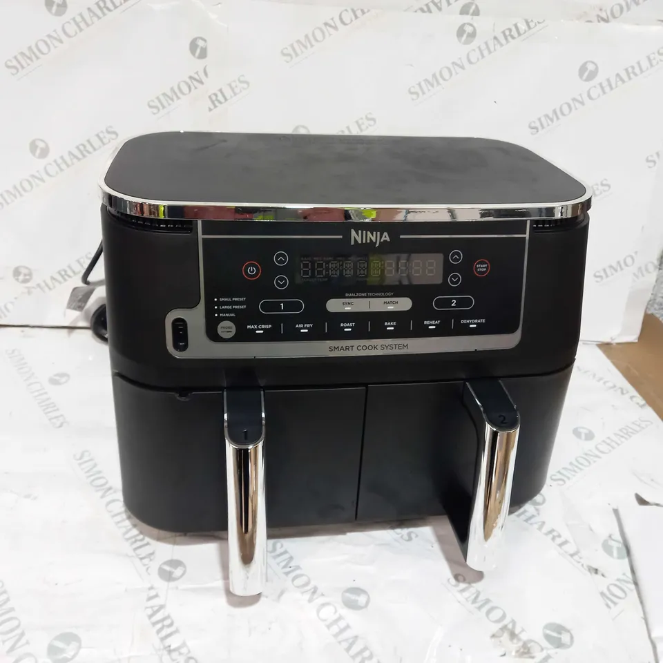 BOXED NINJA FOODI MAX DUAL ZONE 9.5L AIR FRYER AF451UK